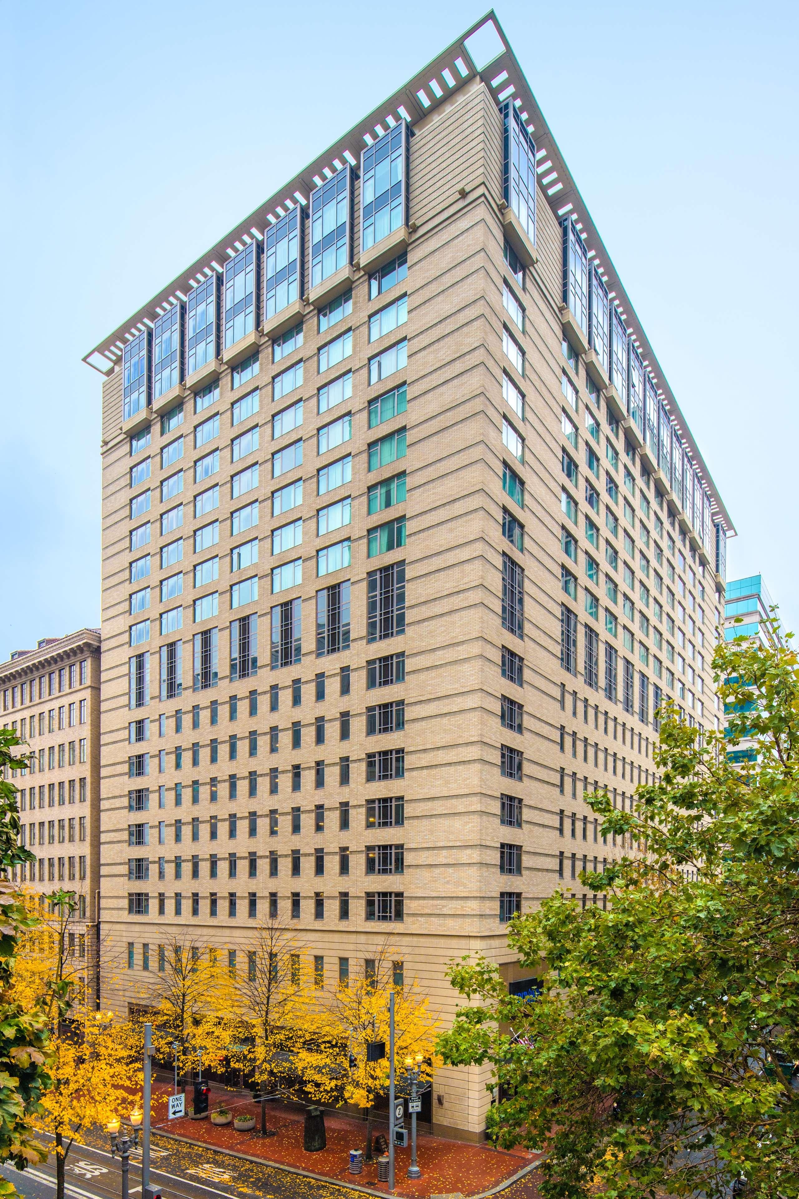 The Duniway Portland, a Hilton Hotel