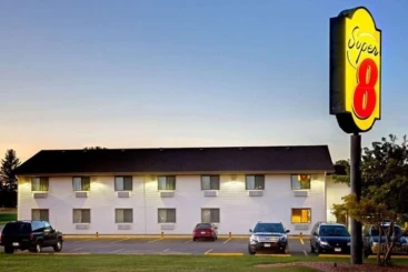 Super 8 Aberdeen North