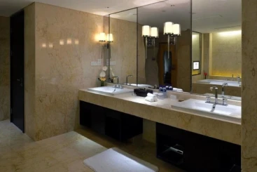 Howard Johnson by Wyndham IFC Plaza Ningbo