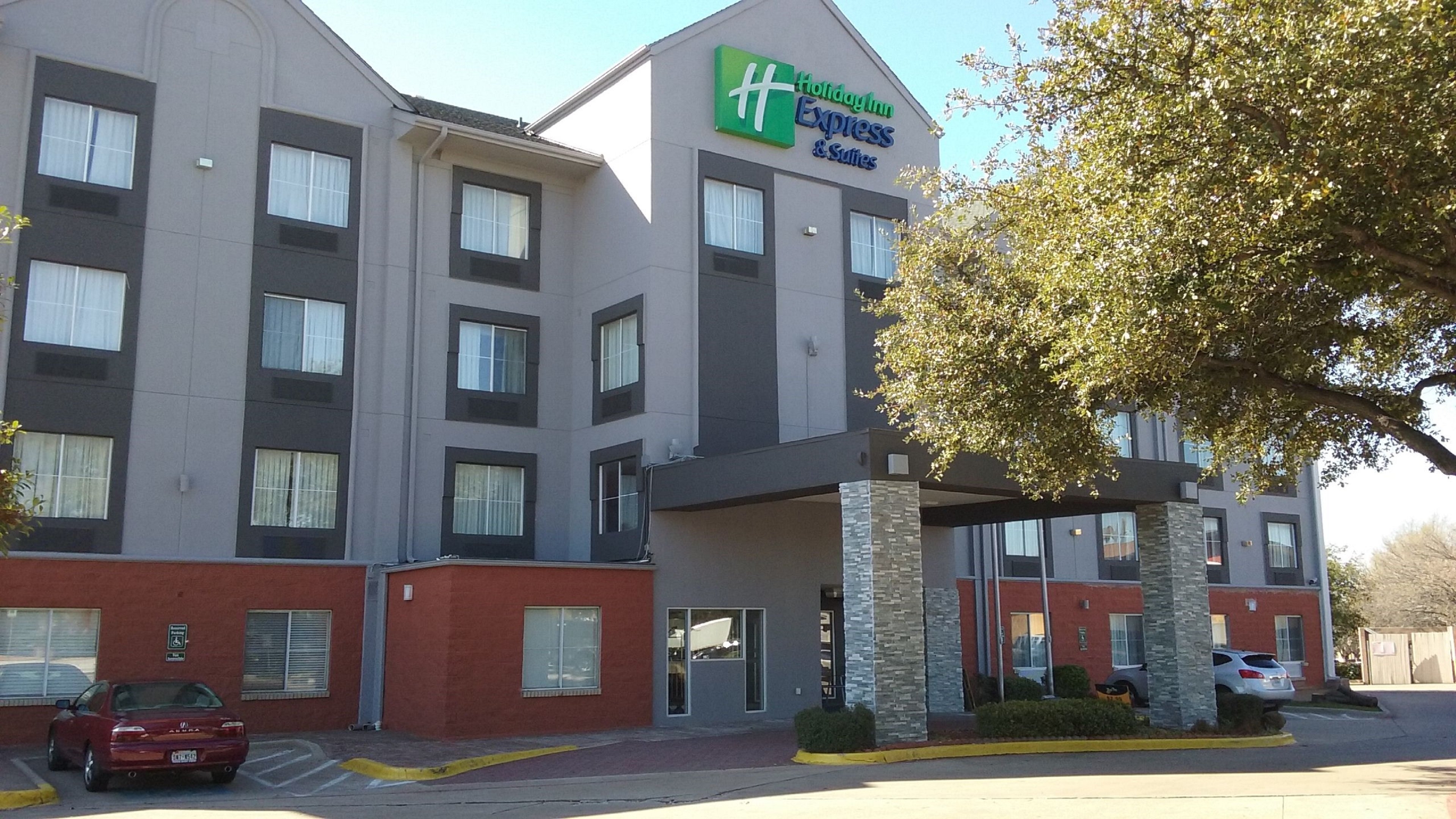 Holiday Inn Exp & Sts Dallas Park Central NorEast