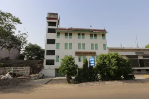 Hotel Namaskar By OYO Rooms