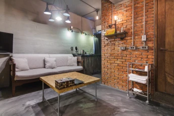 4 Design Inn