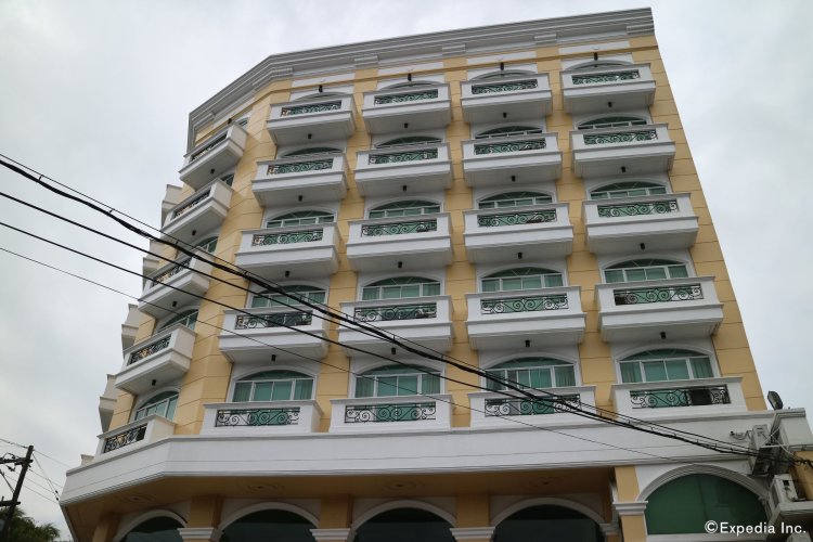 The Grand Dame Hotel
