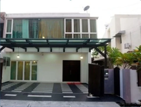 Gurney Luxe Inn