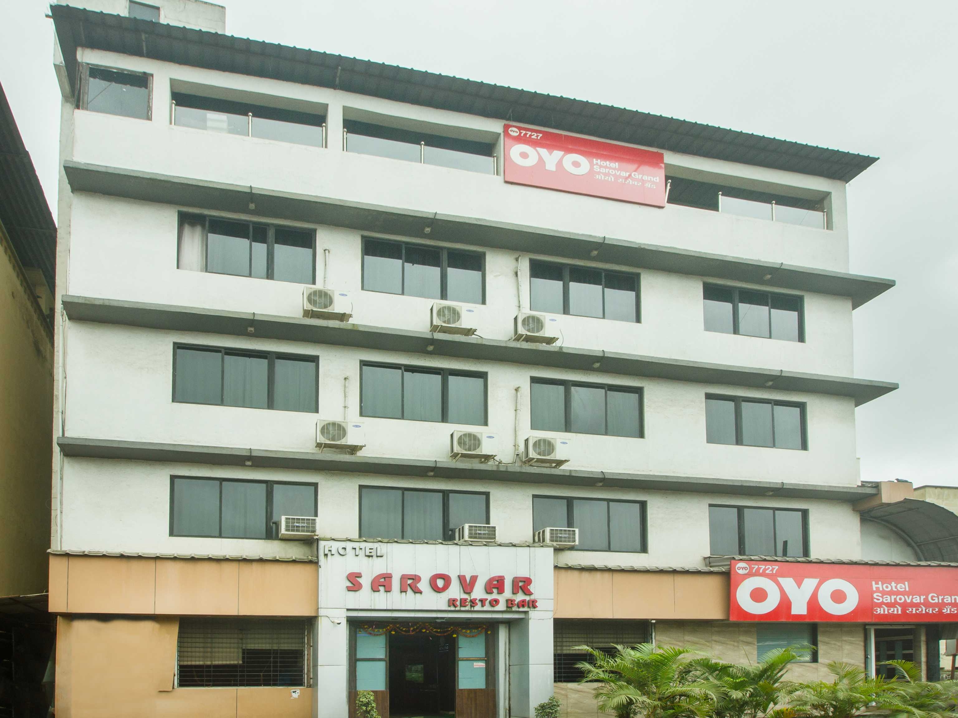Oyo 7727 Hotel Sarovar Grand