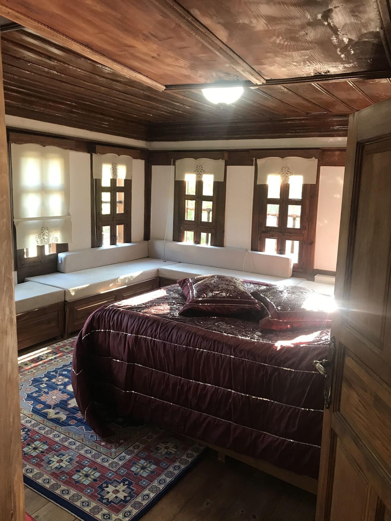 Safranbolu Camlica Konagi Carsi Evi