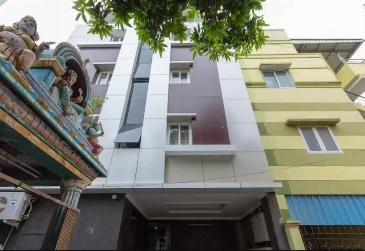 Oyo 17224 Swarnam Residency