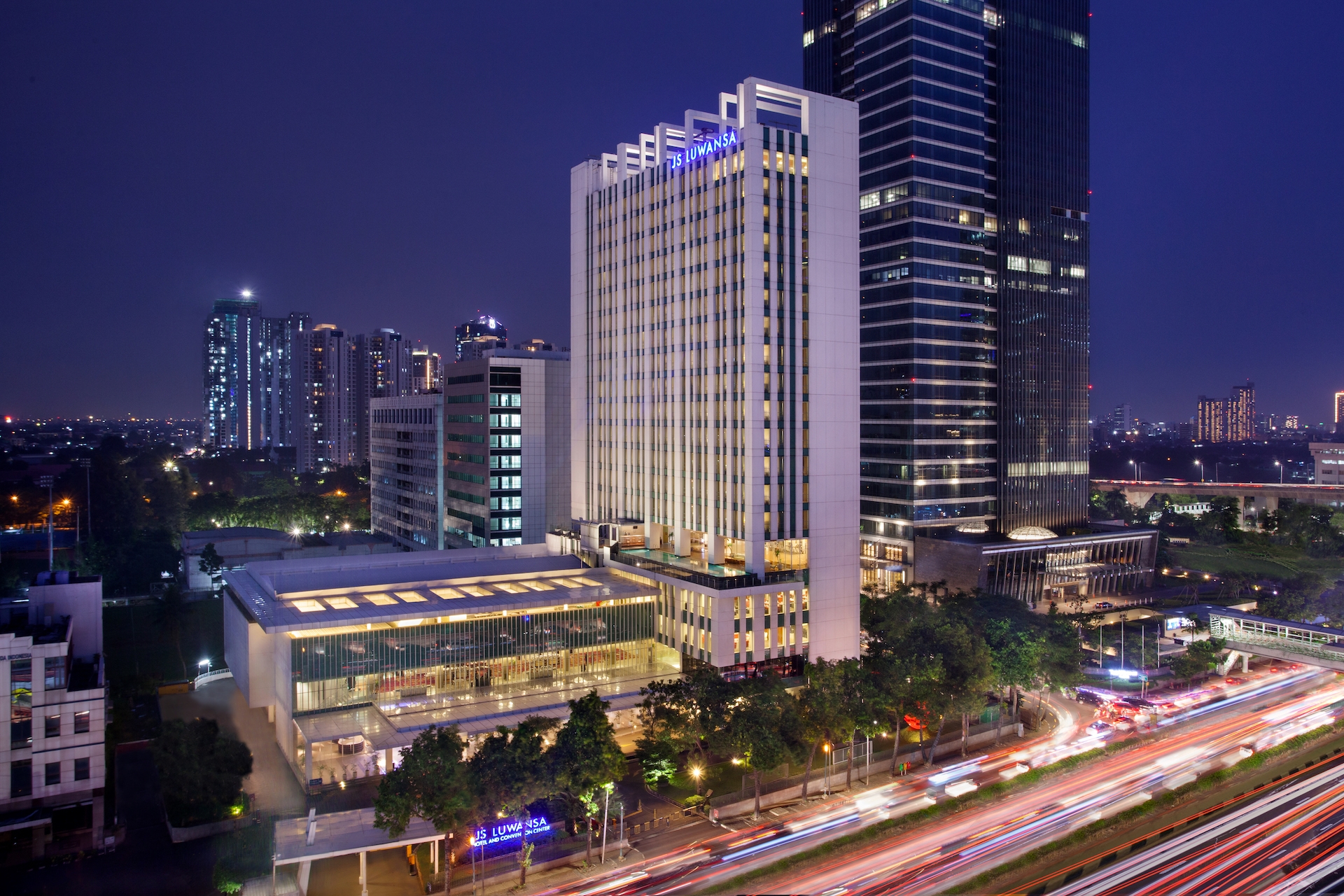 JS Luwansa Hotel And Convention Center