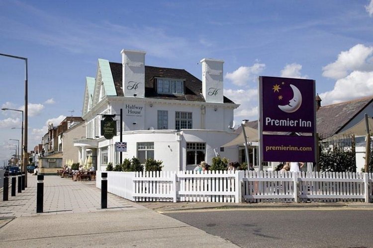 Premier Inn Southend-On-Sea (Thorpe Bay)