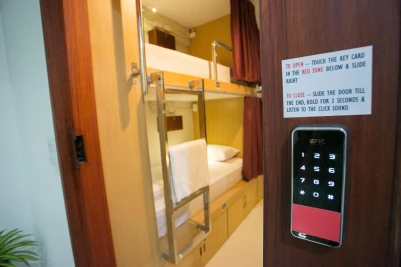 Alphabed Hostel Bangkok