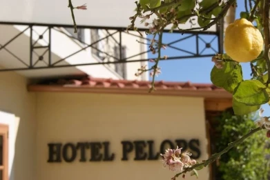 Pelops