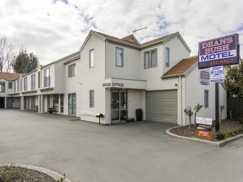 Deans Bush Motel on Riccarton