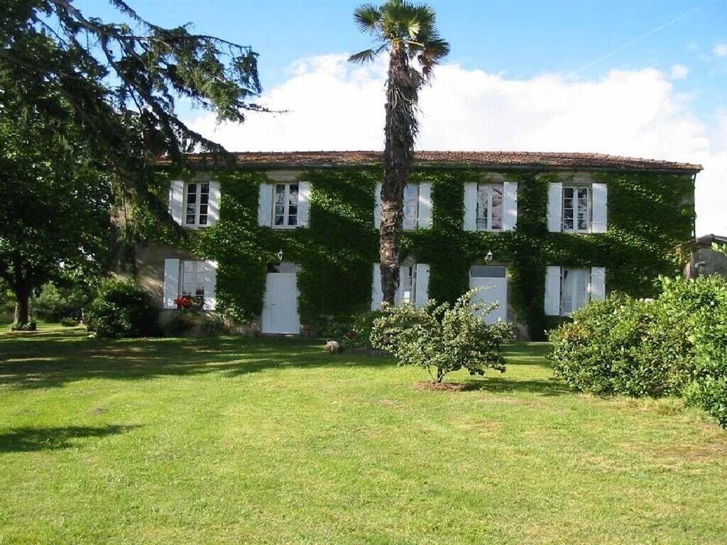 Le Domaine Du Bouchon