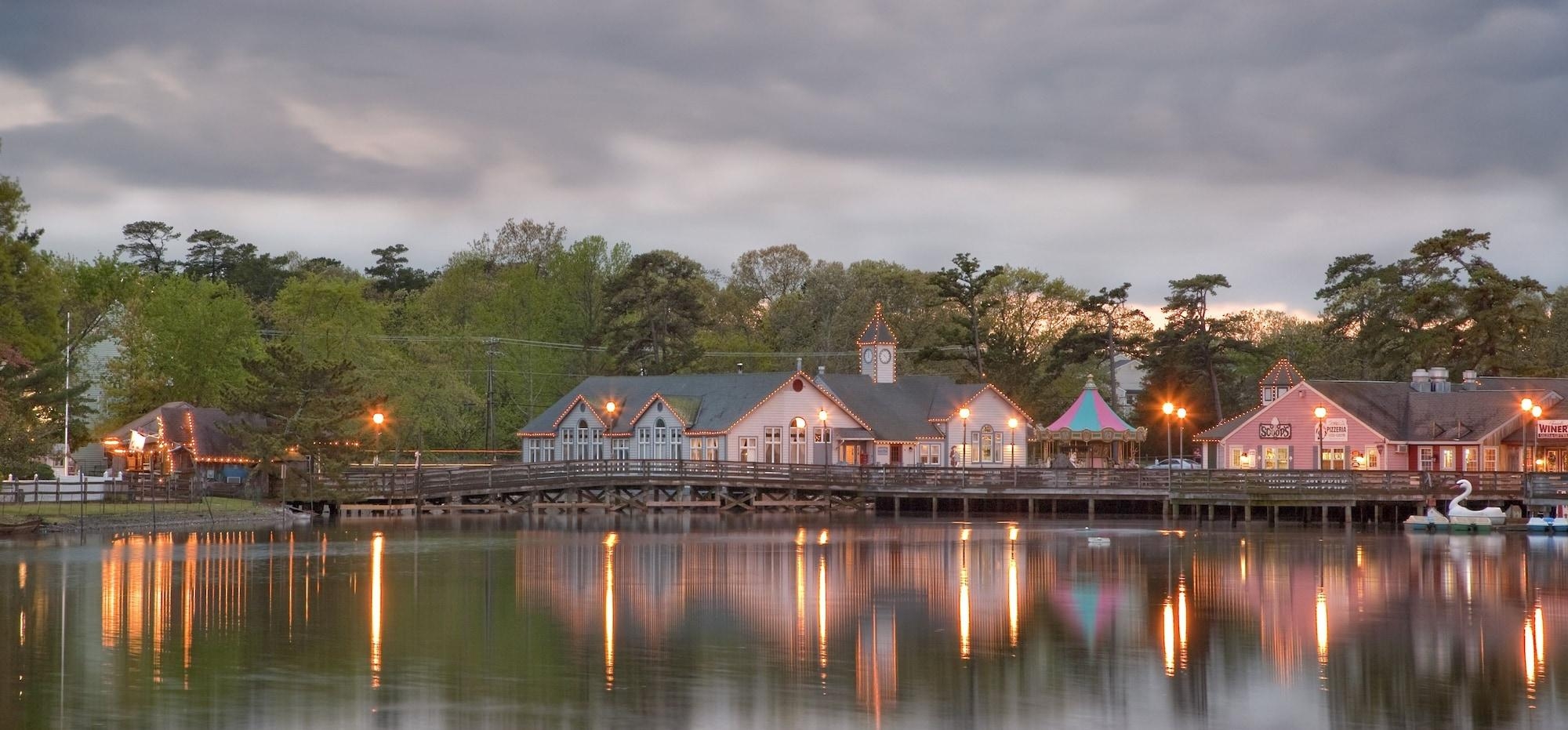 Colonial Inn