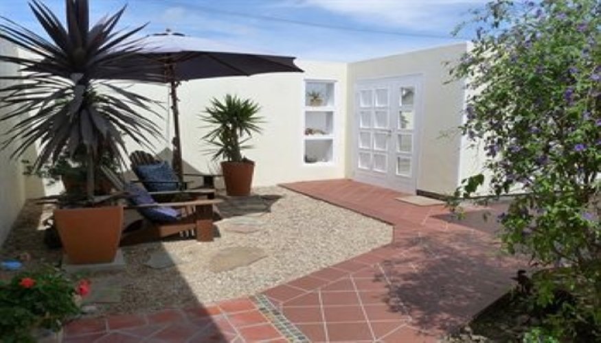 Meikes Guesthouse