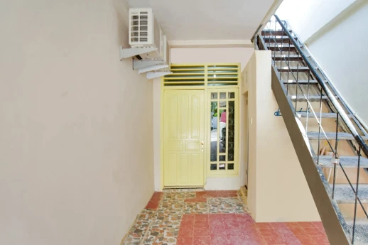 OYO 3252 Lansano Residence