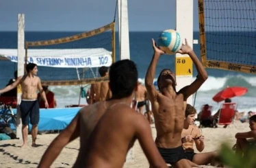 Copacabana Bolsa Beach