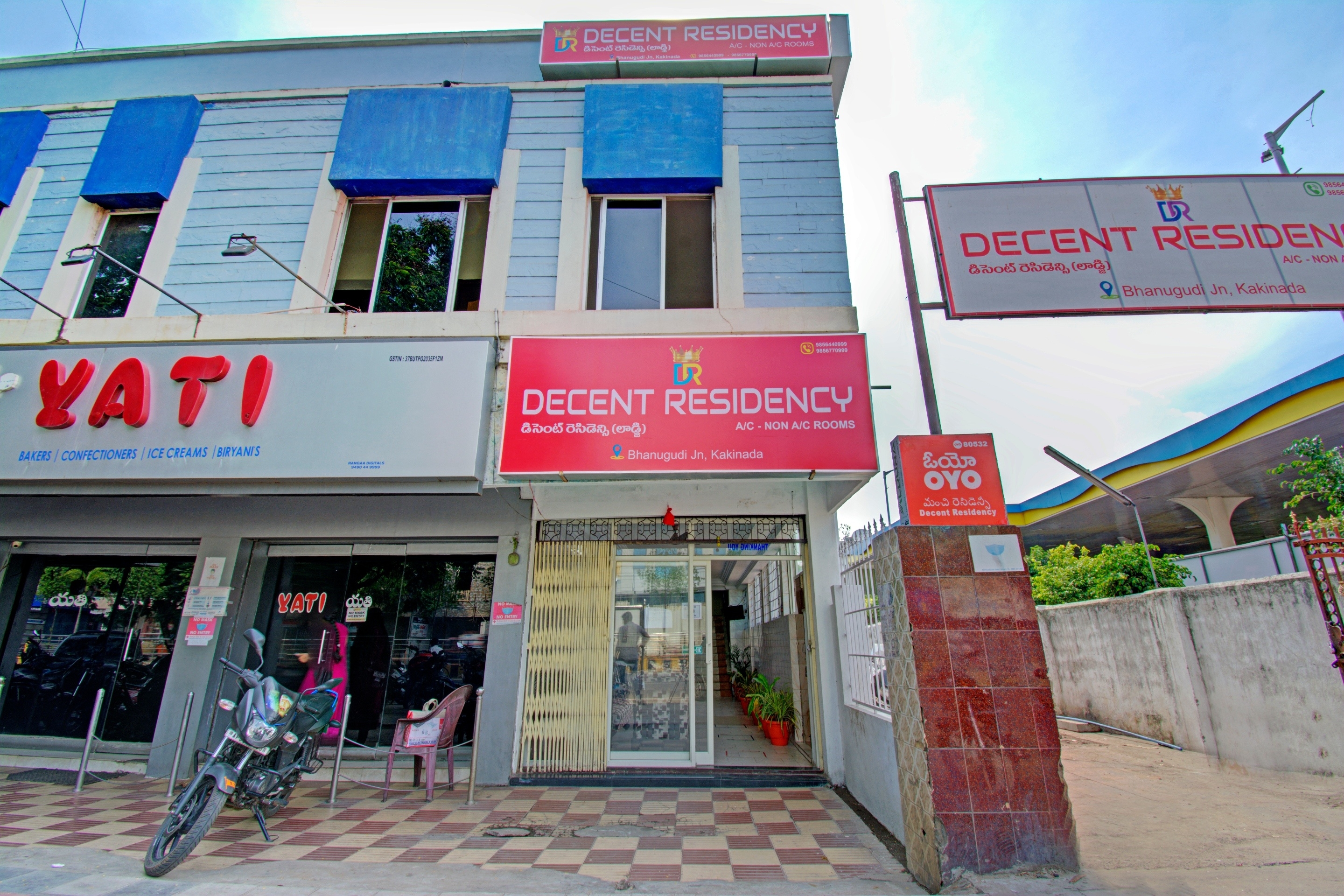 OYO Flagship 80532 Decent Residency