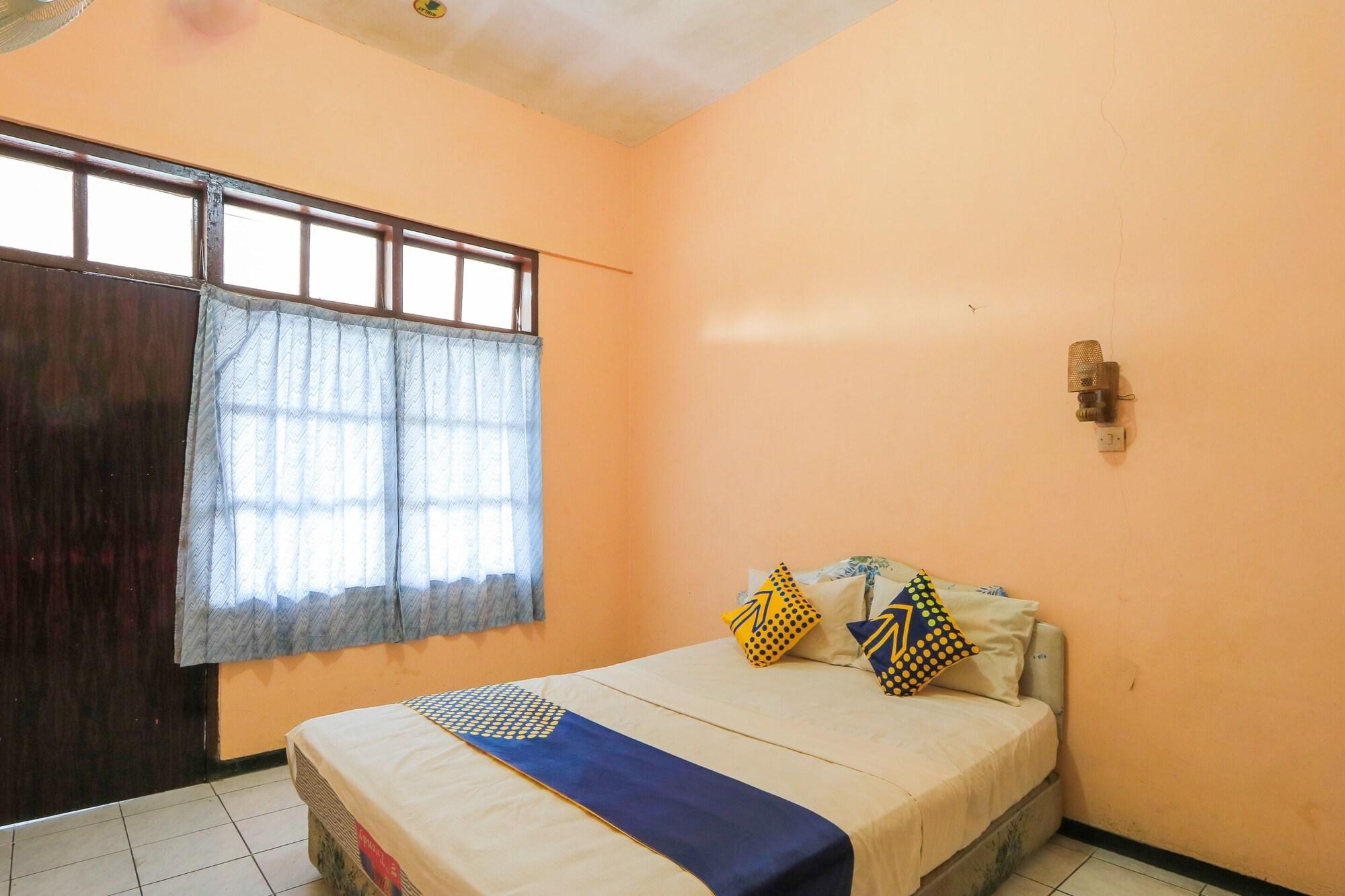 Spot On 2465 Hotel Raung View