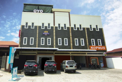 Oyo 2310 Residence 68