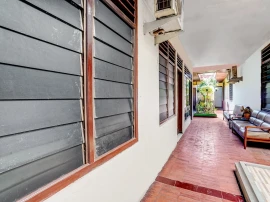 SPOT ON 90098 Anak Mama Guesthouse