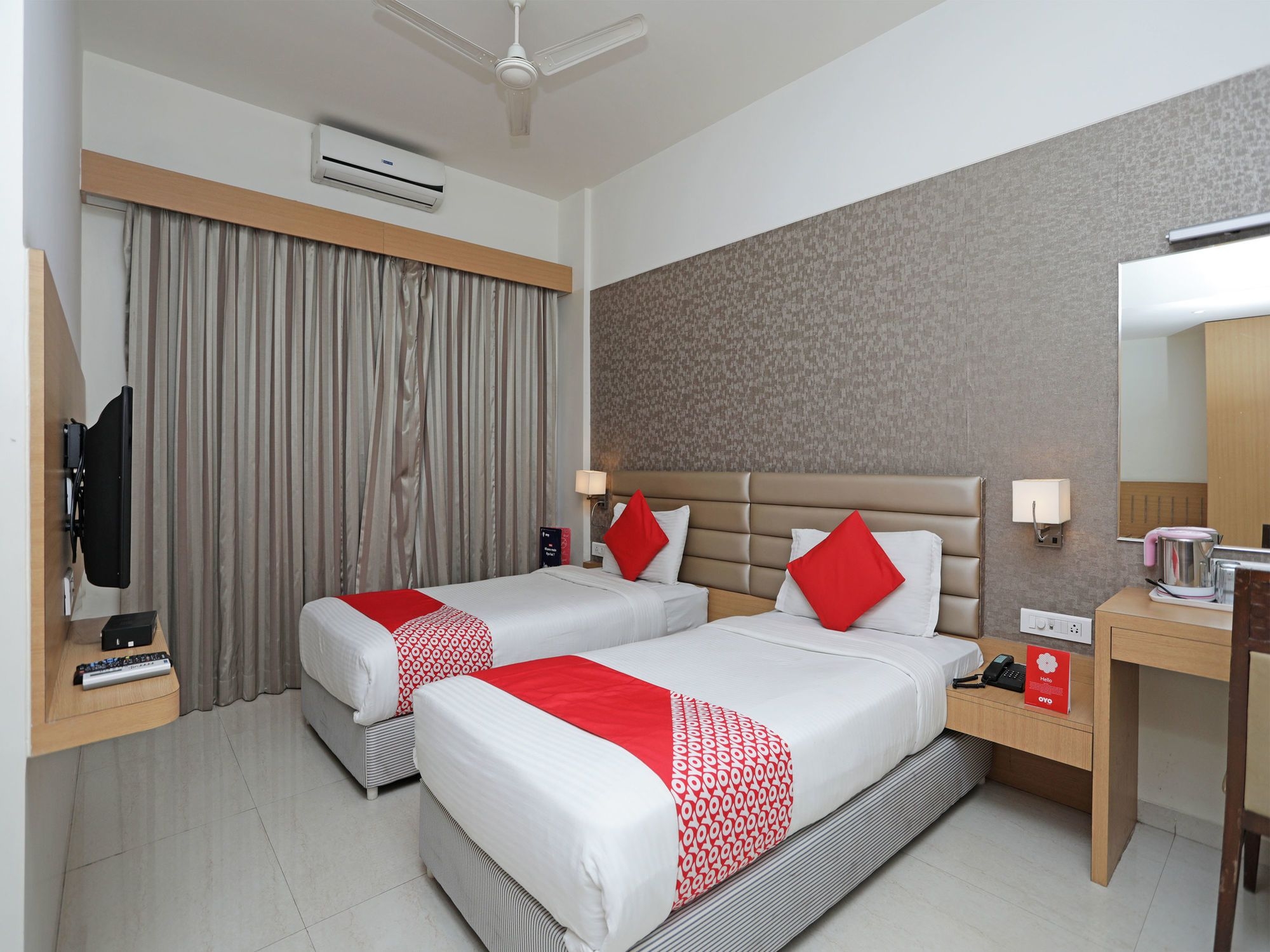 OYO 2328 Hotel Rathi Residency