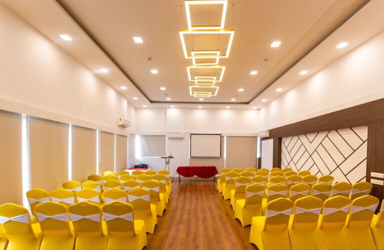 Hotel Nami Residency by OYO