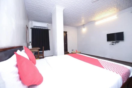 Capital O 27607 Hotel Kartik