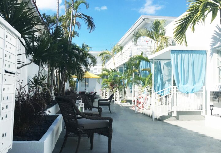 Villa Byron Suites
