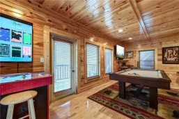Day Dreamer - Four Bedroom Cabin