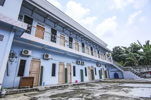 SPOT ON 90433 Serasi Kost