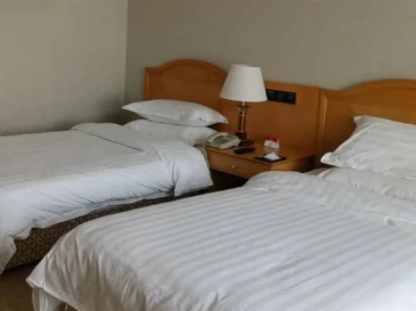 Golden Metropolis Hotel