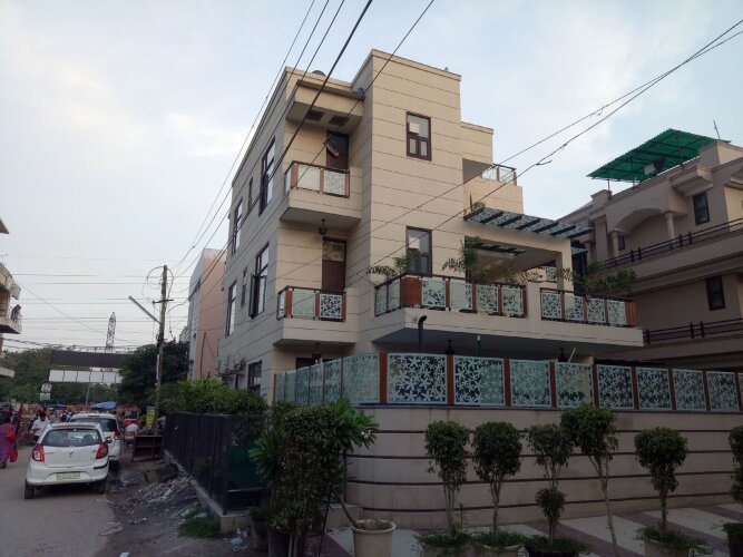 OYO 15907 The Destiny Inn