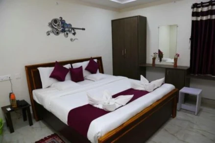 Homey Suites - Vizag Beach