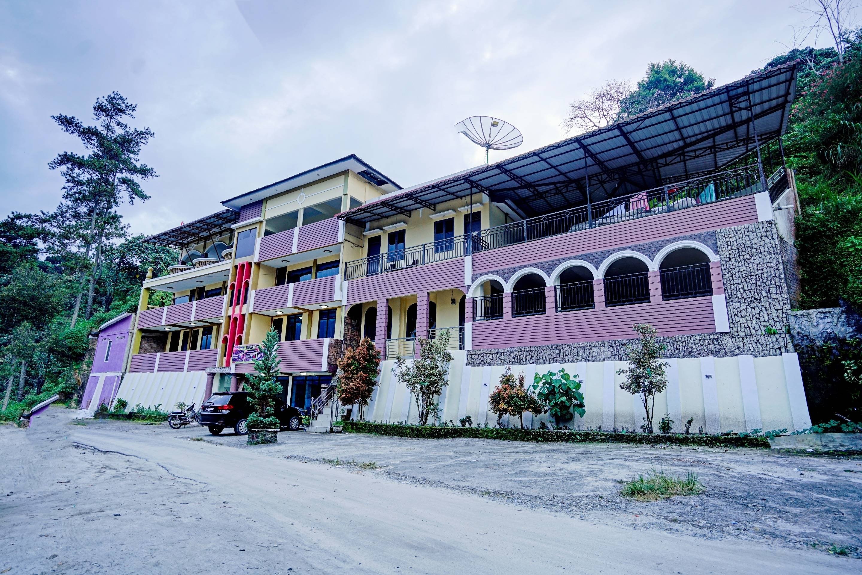 90331 Hotel Toba Shanda