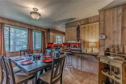 Mustang Hideaway Three Bedroom Cabin