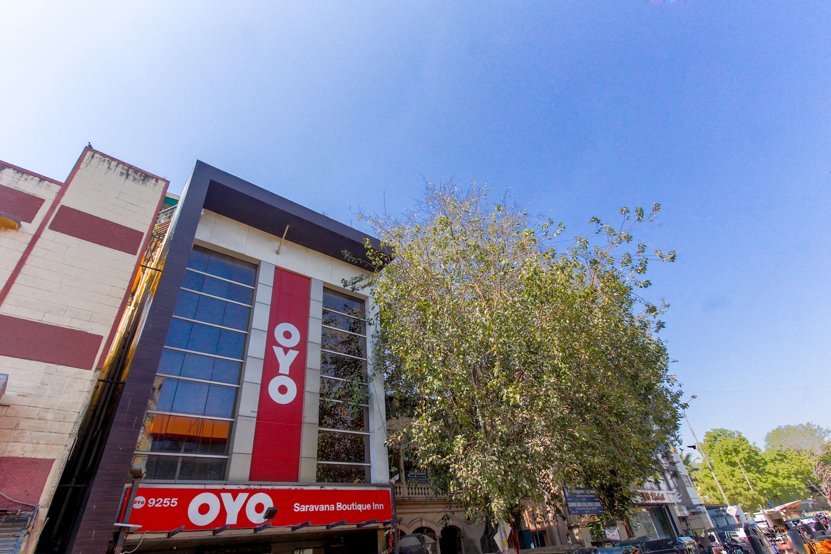 Capital O 72249 Saravana Boutique Inn