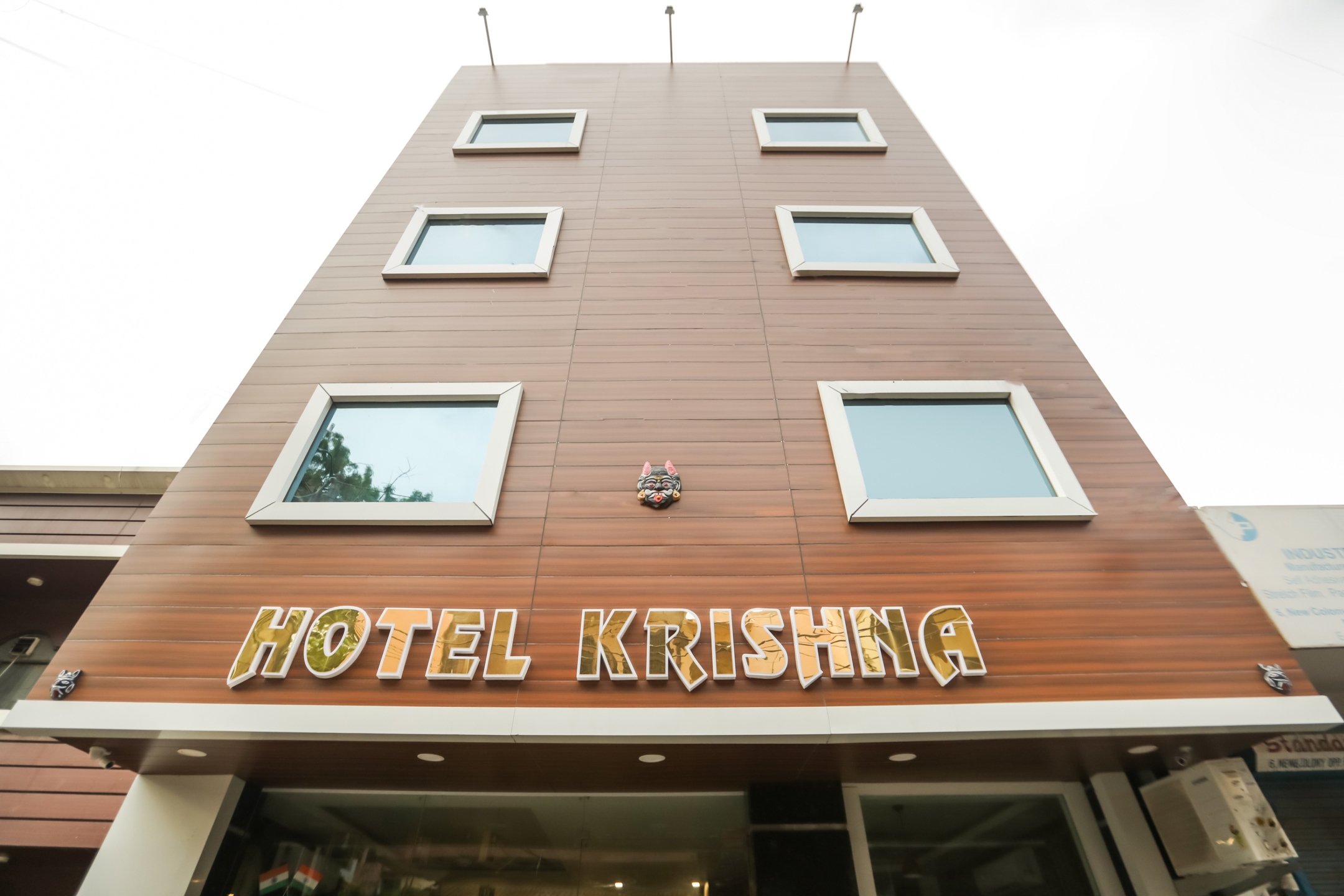 OYO 72100 Hotel Krishna