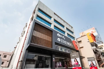 Capital O 49955 Hotel Green Tree