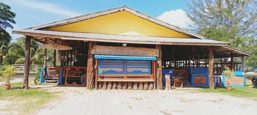 OYO 90320 Iftitah Restaurant & Resort