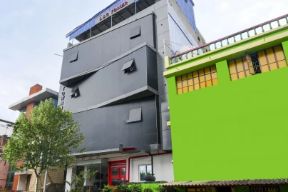 OYO townhouse 412 Aditya International