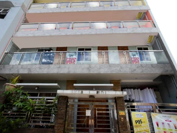 Vaccinated Staff - Capital O 806 Pattaui Residence