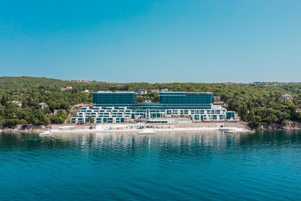 Hilton Rijeka Costabella Beach Resort & Spa