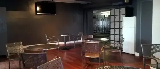 Bain Colonial Montreal