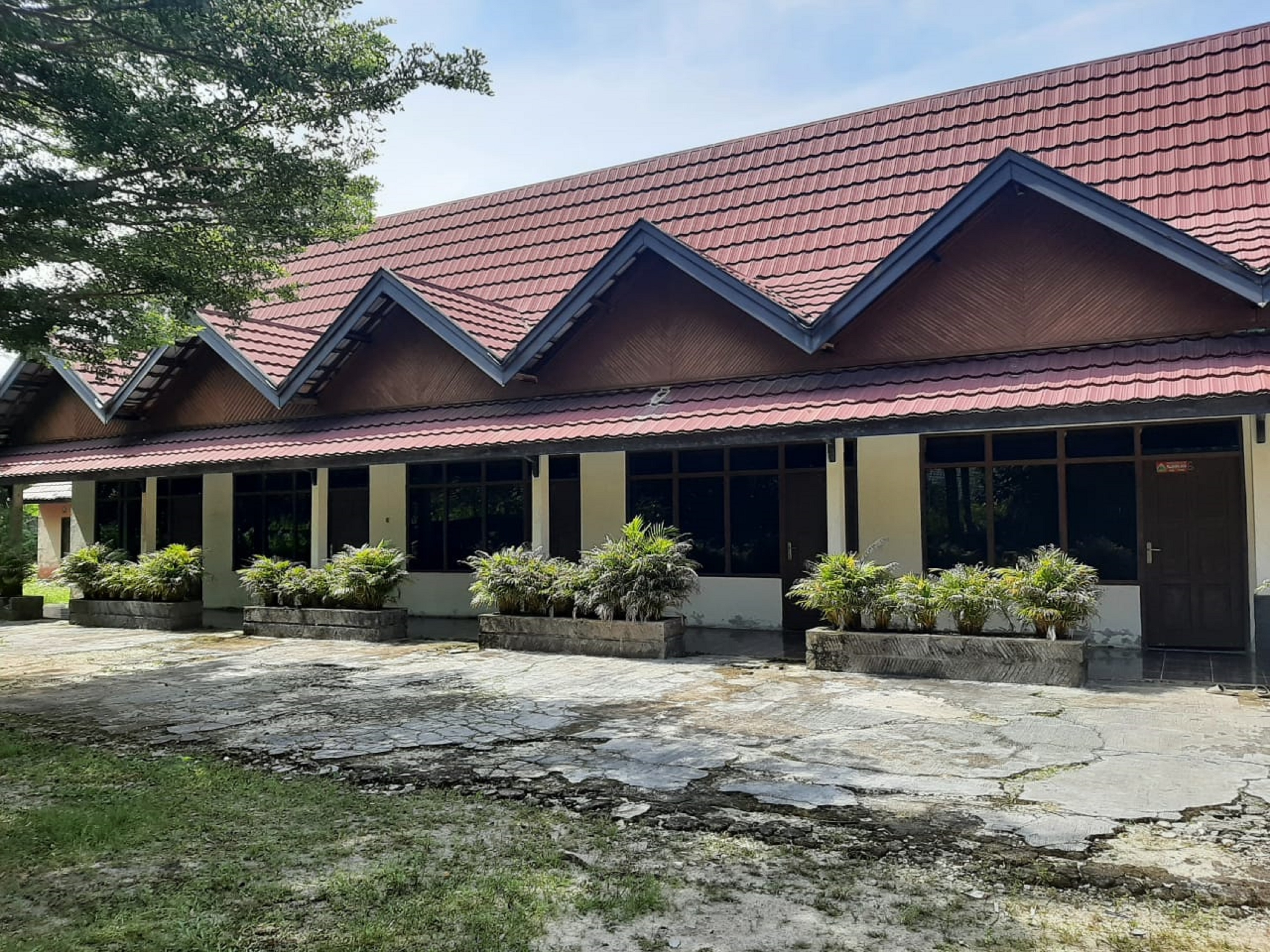 OYO 90490 Hotel Nyi Rindang