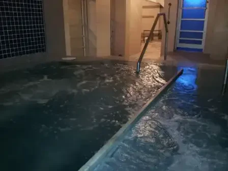 Bain Colonial Montreal