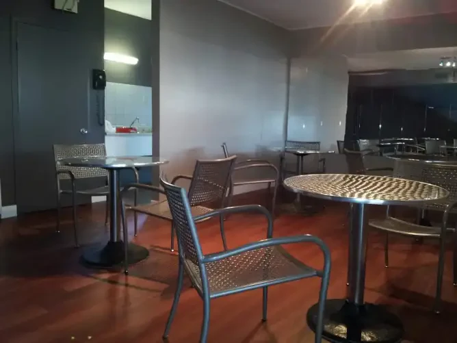 Bain Colonial Montreal