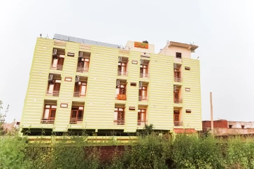 OYO 61469 Kalawati Palace
