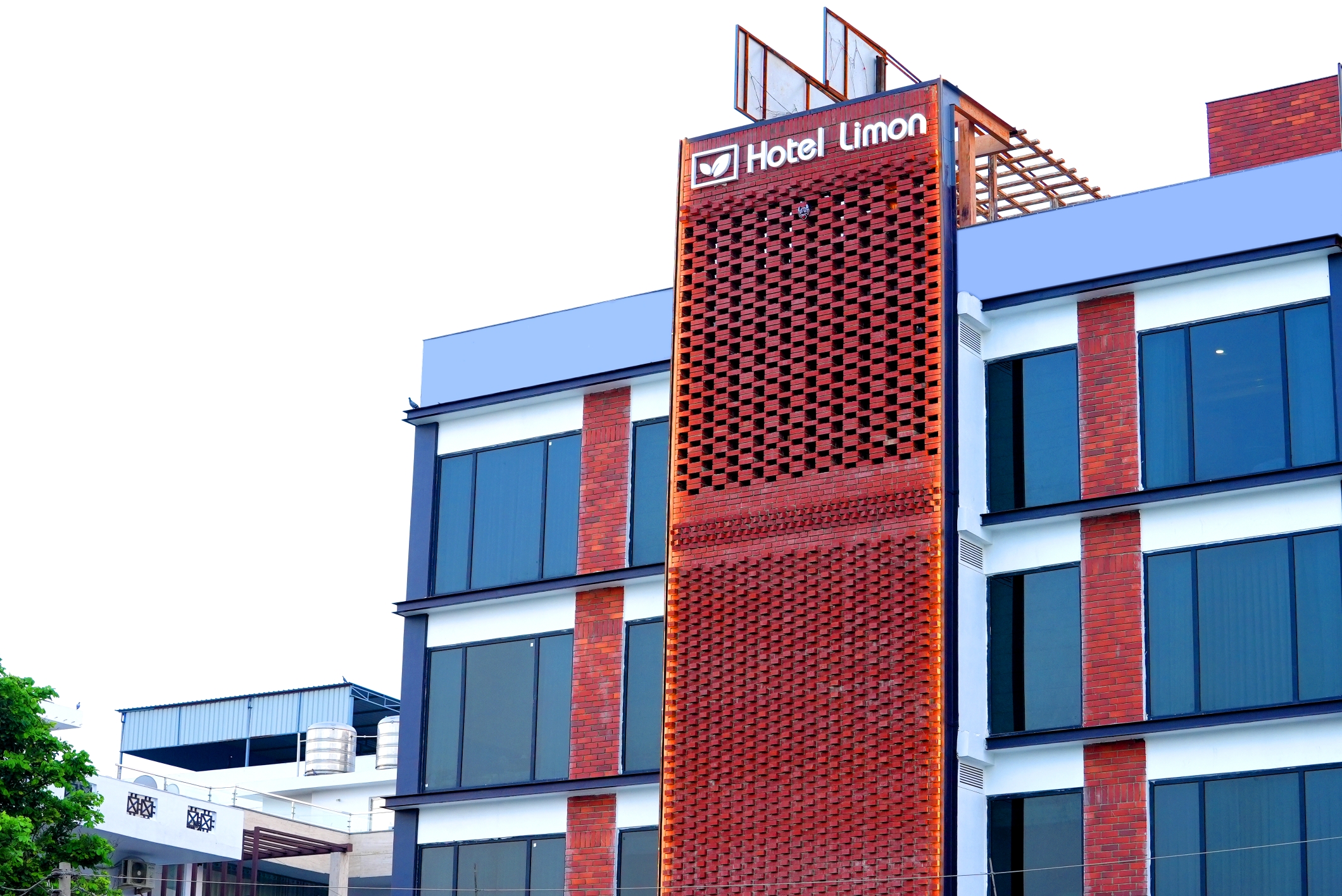 Hotel Limon Near Sector 29, Gurgaon