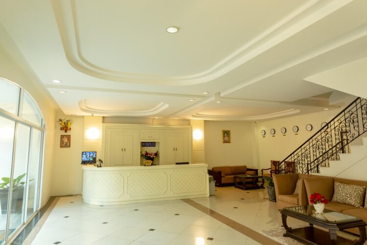 Ivory Palace Hotel